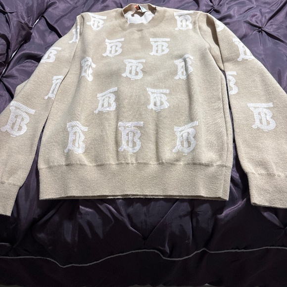 Burberry XS sweater - Picture 1 of 4
